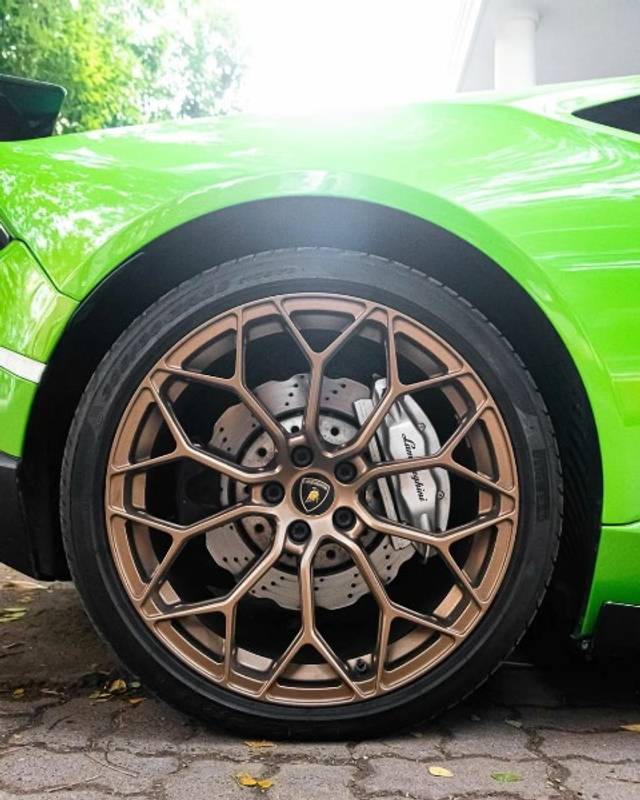 https://images10.gaadi.com/usedgaadi-sellcar/UsedCar/925a4b4d-c7b8-4f02-81a9-0a28eb24d96f/63bf9d0d-4cfd-43ad-9547-8cac35ff6f20.jpeg?imwidth=6401