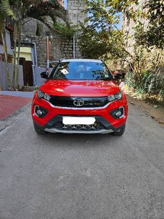 Tata Nexon 2017-2020 Tata Nexon 1.2 Revotron XZ Plus Dual Tone