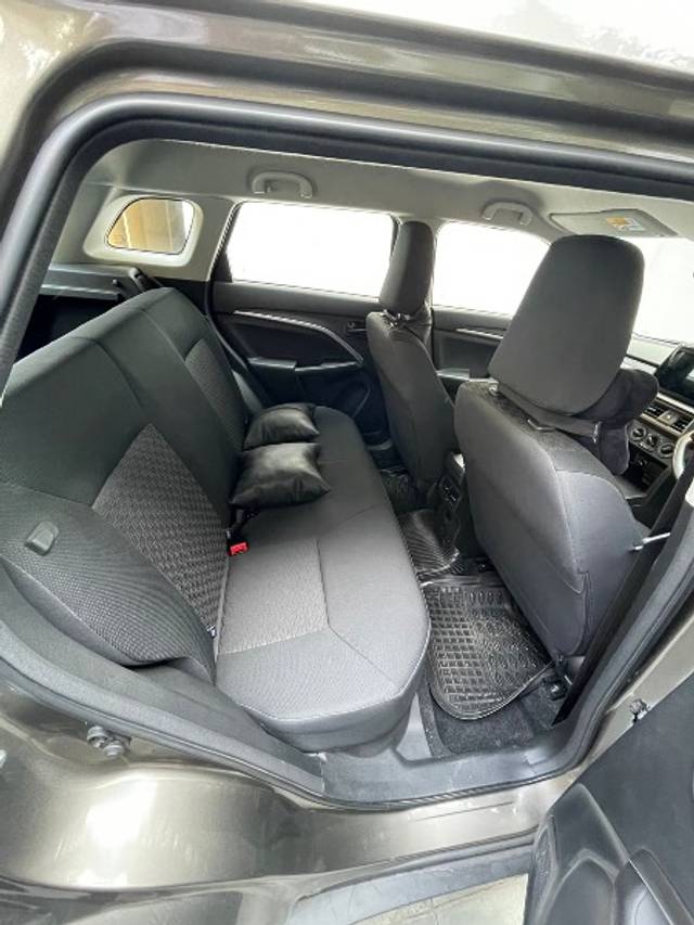 https://images10.gaadi.com/usedgaadi-sellcar/UsedCar/92be1377-e78e-4357-b48f-cd5403f6c166/c8127a47-0ceb-445f-8644-8bb1916d543e.jpeg?imwidth=6402