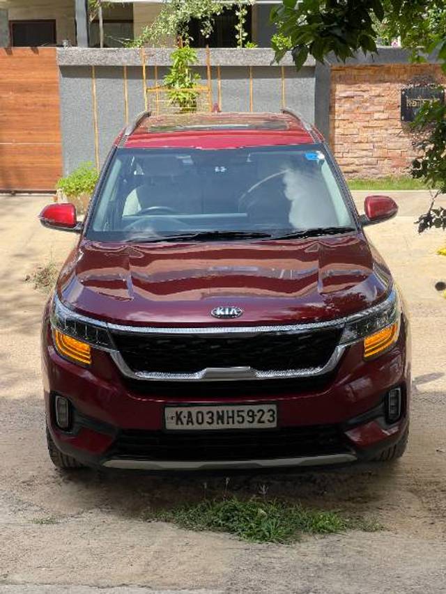 https://images10.gaadi.com/usedgaadi-sellcar/UsedCar/92c8d6af-b78c-4a1e-902f-6198d7e8eb0a/cd55188e-eb9f-4fa8-afd4-564fe5044658.jpg?imwidth=6400