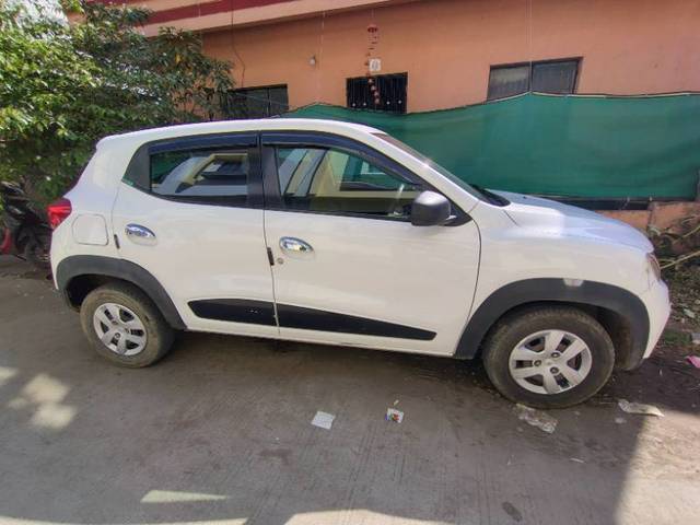 https://images10.gaadi.com/usedgaadi-sellcar/UsedCar/93292723-4daa-422e-91ce-9ab4414c2559/b22ba161-491f-401a-8771-ed24507b4b31.jpg?imwidth=6401