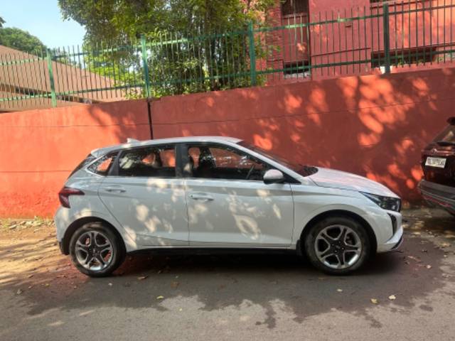 https://images10.gaadi.com/usedgaadi-sellcar/UsedCar/93306e1d-976e-4d7a-89a3-29063f52be4f/940fd377-adc4-41d5-a75c-75b9b526073b.jpg?imwidth=6401