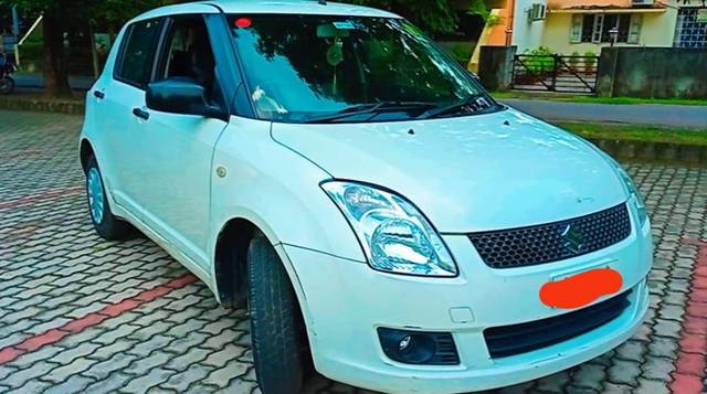 https://images10.gaadi.com/usedgaadi-sellcar/UsedCar/933ad06b-cfe4-4f2b-88b4-a1a53ee1515f/5492efe5-1b61-4e89-8e1d-9a0615e6113c.jpg?imwidth=6400