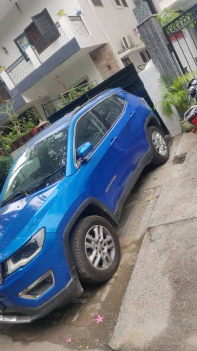 https://images10.gaadi.com/usedgaadi-sellcar/UsedCar/933f92f5-c9db-410f-8d27-d3f040c8d595/04f6f0b4-32a0-48d2-9f22-696d862d5f22.jpeg?imwidth=6402