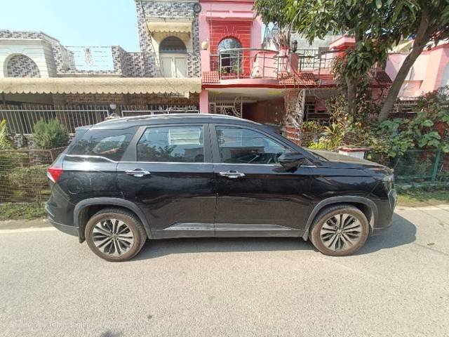 https://images10.gaadi.com/usedgaadi-sellcar/UsedCar/936d51e0-654d-4334-ad0e-7970aa001fd6/939dabe5-71bf-4b3a-b970-df7b35efa16c.jpg?imwidth=6401