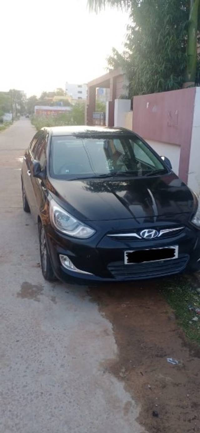 https://images10.gaadi.com/usedgaadi-sellcar/UsedCar/936f367a-01ab-4ad6-aabe-6d8219a3d3cd/9a7a7d75-ead3-4119-bfbd-b79d2e1e167b.jpeg?imwidth=6400
