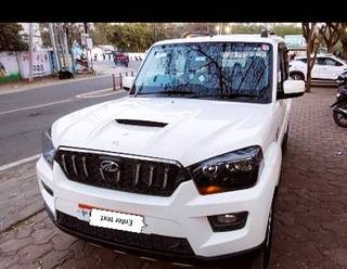 Mahindra Scorpio 2014-2022 Mahindra Scorpio S10 7 Seater