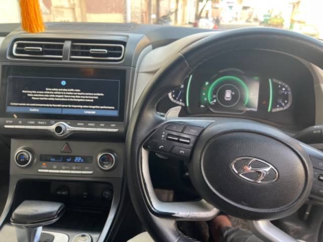 https://images10.gaadi.com/usedgaadi-sellcar/UsedCar/93bd9c87-47e0-43c1-afb2-f39769c7eab6/7eea0a13-2945-41f9-915f-2d2ff8923b50.jpg?imwidth=6402