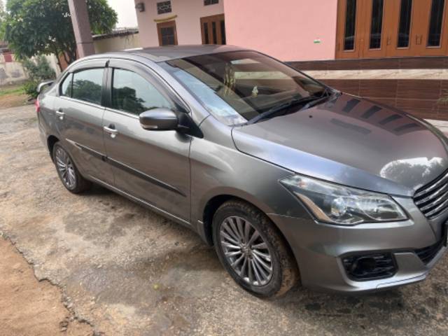 https://images10.gaadi.com/usedgaadi-sellcar/UsedCar/93d7cb94-f8bd-47ee-b2a0-77c3187c56b9/b1ff92dd-5feb-4a67-af19-23537da9dca2.jpeg?imwidth=6400