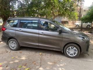 Maruti Ertiga 2015-2022 Maruti Ertiga CNG VXI