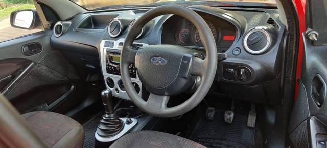https://images10.gaadi.com/usedgaadi-sellcar/UsedCar/940a2d39-9327-4353-90dc-d368aadbae7d/b3289b0c-76a0-42a0-81c4-75d5a446c344.jpg?imwidth=6402