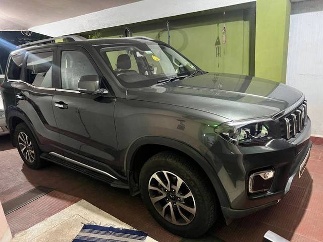 https://images10.gaadi.com/usedgaadi-sellcar/UsedCar/94850700-df35-4d8e-8912-8a7b0e54ddf6/540cab78-6911-45bf-93c9-f983ac58dc17.jpg?imwidth=6400