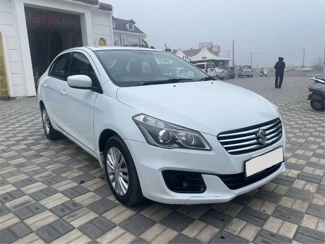 https://images10.gaadi.com/usedgaadi-sellcar/UsedCar/94ce88d2-6be3-4083-a804-55fb429b88fc/b0d95670-e14b-41da-93d4-e83a23b566c0.jpg?imwidth=6400