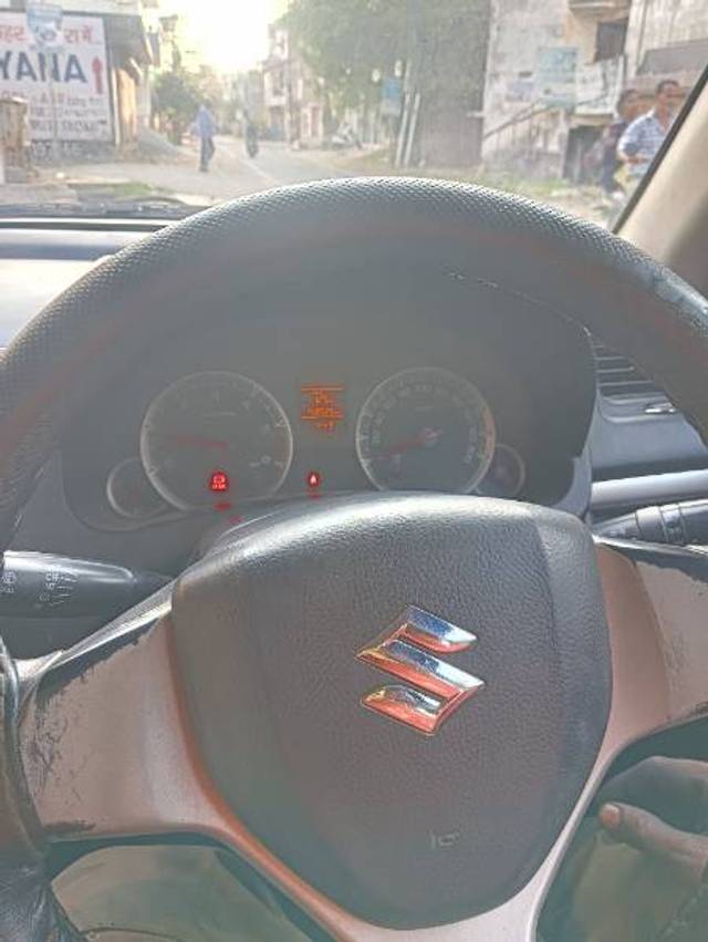 https://images10.gaadi.com/usedgaadi-sellcar/UsedCar/94e03908-f2c6-40fa-8400-bbcd96d8735c/0c49ede6-7da5-4409-b6e6-fa63d7cfa97e.jpg?imwidth=6401