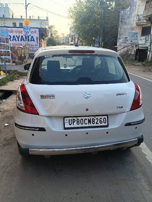 https://images10.gaadi.com/usedgaadi-sellcar/UsedCar/94e03908-f2c6-40fa-8400-bbcd96d8735c/7877e832-8d80-4c17-b650-bd9207031c7c.jpg?imwidth=6402