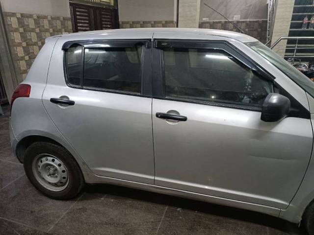 https://images10.gaadi.com/usedgaadi-sellcar/UsedCar/94eafe97-f59b-4897-b01d-e370cfefc114/2136d74c-56d7-4ac2-abf7-bf3e252331ac.jpg?imwidth=6401