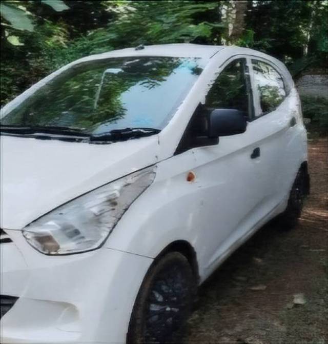 https://images10.gaadi.com/usedgaadi-sellcar/UsedCar/94f0b852-5eb8-4d93-81e4-e43c0539baca/0d3c9f98-74c6-4f3d-9526-23f79c9d407b.jpg?imwidth=6400