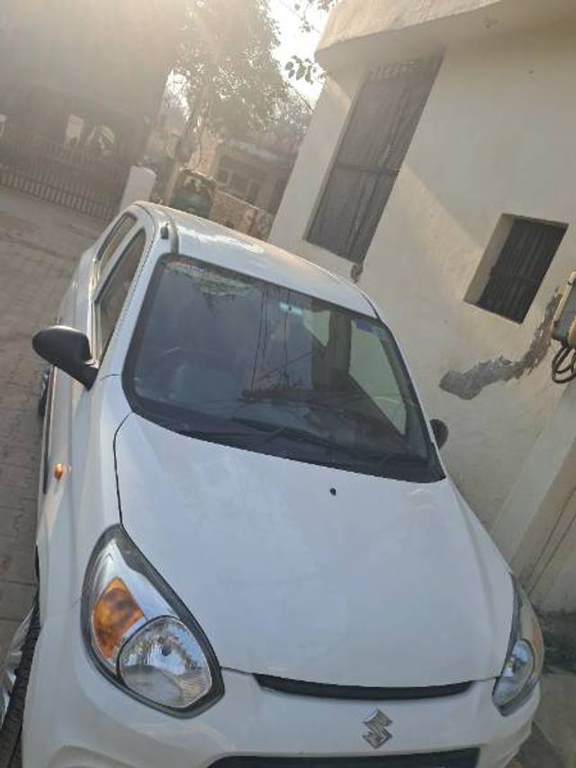 https://images10.gaadi.com/usedgaadi-sellcar/UsedCar/951c2358-ae3a-418e-8f26-475c63a00732/2344ab59-59f1-4632-b25d-3171aca681cf.jpg?imwidth=6401