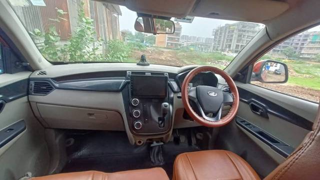 https://images10.gaadi.com/usedgaadi-sellcar/UsedCar/953d4781-f903-4502-b7e2-a66453b6f688/1caee1e8-fed9-4062-a72a-e60befa5ffcf.jpg?imwidth=6401