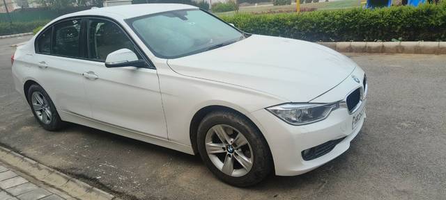 https://images10.gaadi.com/usedgaadi-sellcar/UsedCar/953e9df1-6563-4312-8da8-9ea291591a02/2667a7ef-1cae-42bc-8f2c-1938355c3e5c.jpg?imwidth=6401