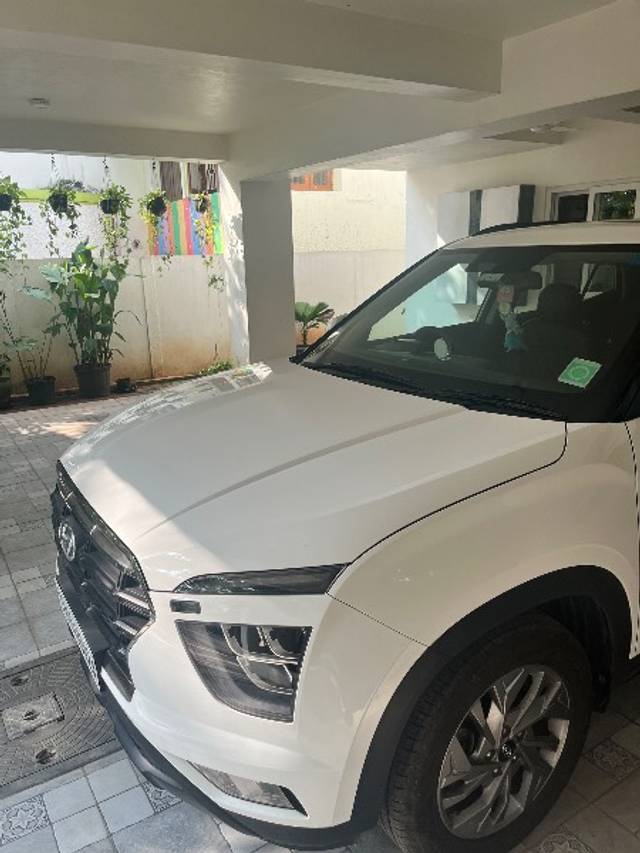 https://images10.gaadi.com/usedgaadi-sellcar/UsedCar/9579d544-6581-4fd8-8030-b9bd033055a5/baa5d719-adf5-4afc-914e-0373503fdca8.jpg?imwidth=6400