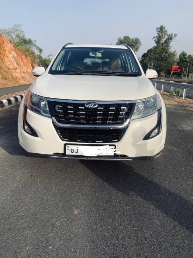 https://images10.gaadi.com/usedgaadi-sellcar/UsedCar/968274e2-75eb-4009-ac03-d63d2926d97b/a68ce912-d94d-4c58-a861-59277f064d78.jpeg?imwidth=6401