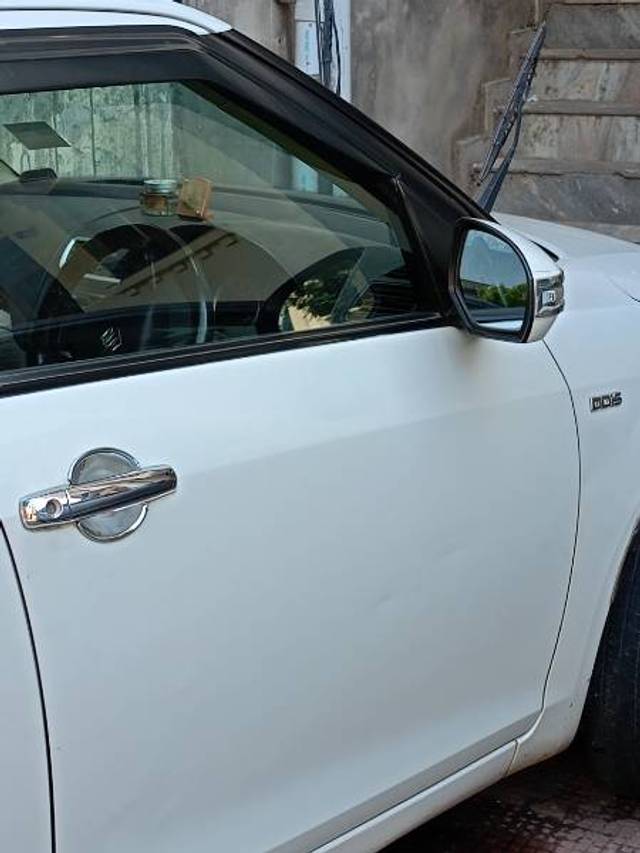 https://images10.gaadi.com/usedgaadi-sellcar/UsedCar/96b11b7e-5c12-48a7-befe-d2b53187afdf/3329d403-aa54-4ac4-8df5-795393af5a0c.jpg?imwidth=6401