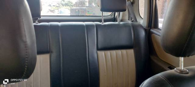 https://images10.gaadi.com/usedgaadi-sellcar/UsedCar/96b3bcaa-53a6-4054-9cd7-8661ad8ea253/cf1431de-1c6d-43a4-a923-0b8d8a5d32be.jpg?imwidth=6401
