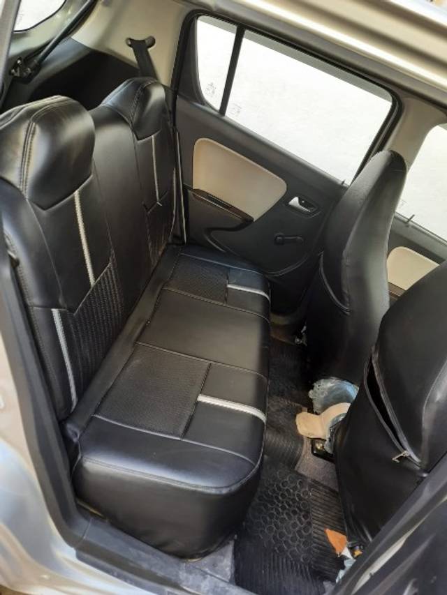 https://images10.gaadi.com/usedgaadi-sellcar/UsedCar/96cabe3c-521c-458d-b945-7771946395bd/e48e5338-444c-493e-9bb0-82a7795bc1c9.jpeg?imwidth=6402