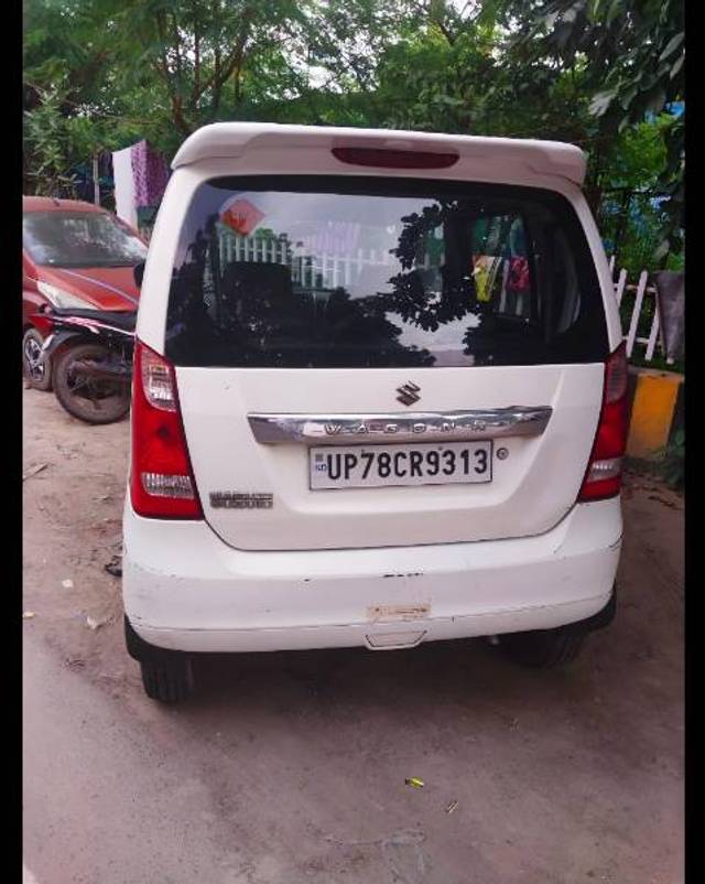 https://images10.gaadi.com/usedgaadi-sellcar/UsedCar/96cd2d9c-59f0-4b58-be8e-8f111ee11d5d/8ebffe20-810d-457e-bbdd-8feb623f7caf.jpg?imwidth=6401