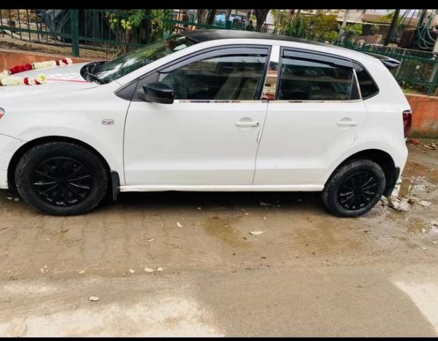 https://images10.gaadi.com/usedgaadi-sellcar/UsedCar/970d7106-56da-45fd-a2a5-113faeea3806/36da87bf-6f88-43ae-aa25-3184ce65bd9f.jpeg?imwidth=6401