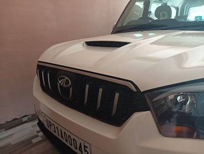 Mahindra Scorpio 1.99 S10 Mahindra Scorpio 1.99 S10