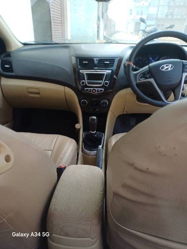 https://images10.gaadi.com/usedgaadi-sellcar/UsedCar/97ab9503-c234-46e2-ae6a-2029ad1442b3/41522ba2-8c85-41fe-932a-477b870b335b.jpg?imwidth=6402