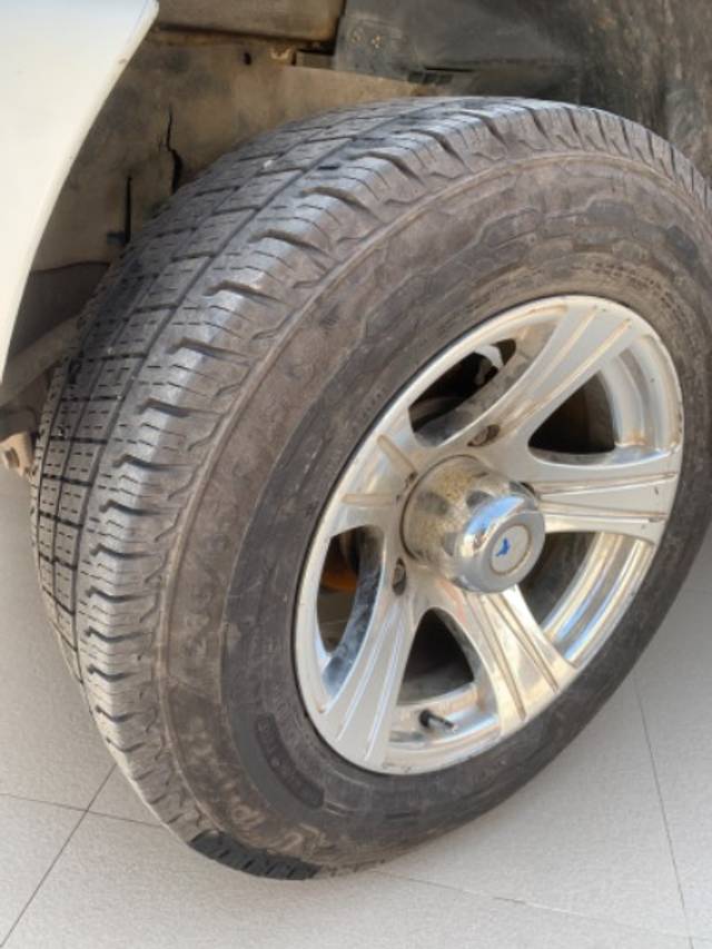 https://images10.gaadi.com/usedgaadi-sellcar/UsedCar/98087a40-8a38-4c70-9a0d-b20f0fd8b0db/038af30f-492c-42f6-bf31-5100234340fc.jpeg?imwidth=6402