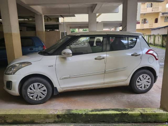 https://images10.gaadi.com/usedgaadi-sellcar/UsedCar/980bf5ee-b7f7-40a6-af8d-dedbe7c21f6b/5996ca05-3f3f-4f5f-b545-896884d5361a.jpg?imwidth=6400