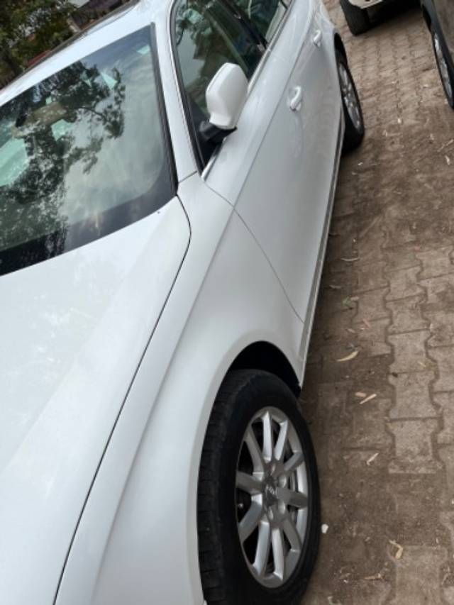 https://images10.gaadi.com/usedgaadi-sellcar/UsedCar/98188caf-8a95-40f6-bd3f-3f1d68197551/445a1e01-7a57-4724-8aa9-cc238bf702c9.jpeg?imwidth=6402