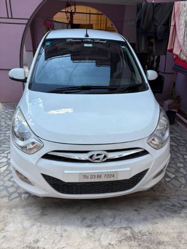 https://images10.gaadi.com/usedgaadi-sellcar/UsedCar/9873ad82-a90a-4aeb-9d0e-f46b8cc25014/71b69ecb-ba8d-40b1-83cb-2a7a95bbeae1.jpg?imwidth=6400