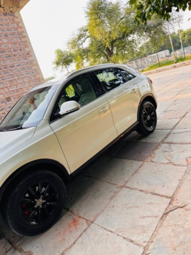 https://images10.gaadi.com/usedgaadi-sellcar/UsedCar/9887c5be-b184-4be6-9537-617c7cc3312e/904904d5-66f1-41a7-b44a-58534447b437.jpeg?imwidth=6400