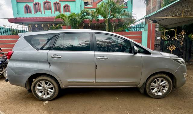 https://images10.gaadi.com/usedgaadi-sellcar/UsedCar/98ac3579-0728-4af1-8957-eb7c536c2412/449214c6-48eb-4876-8d55-5dd336cb9d48.jpeg?imwidth=6401