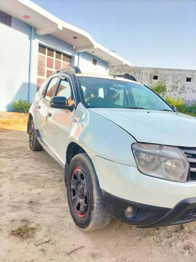 https://images10.gaadi.com/usedgaadi-sellcar/UsedCar/98ec8ca1-1381-4791-a7ab-9965e89c97ad/8540df34-179a-4f9b-ad92-be2a4b5add9e.jpg?imwidth=6400