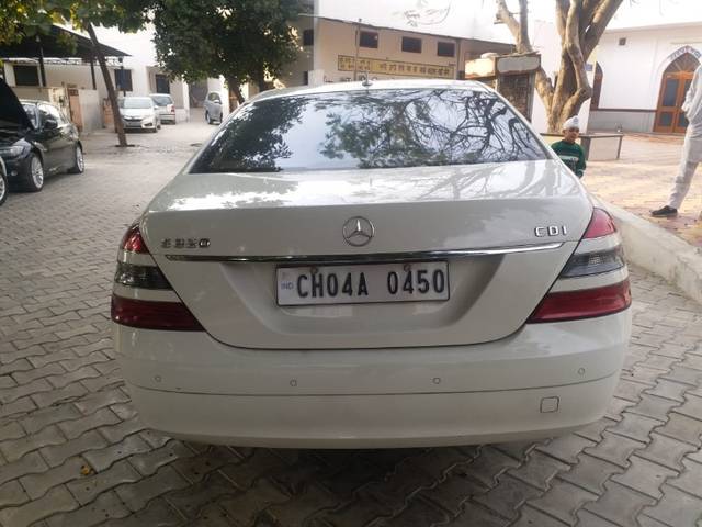 https://images10.gaadi.com/usedgaadi-sellcar/UsedCar/995ca38f-9738-4248-bb0b-cd0e9cb9f94d/e33f71cf-76c0-4884-8631-ffdfb66a7720.jpeg?imwidth=6400