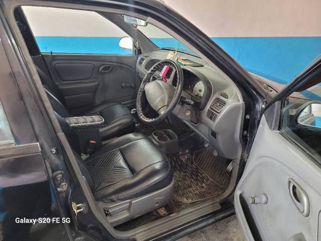 https://images10.gaadi.com/usedgaadi-sellcar/UsedCar/99727ace-5935-41d1-893c-e5d663bb046e/f483d571-5783-492f-ae09-5c9ee8bc1eaa.jpg?imwidth=6402