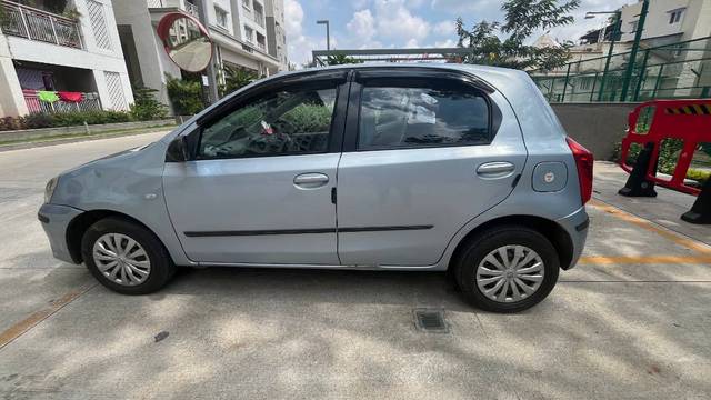 https://images10.gaadi.com/usedgaadi-sellcar/UsedCar/999fc595-8720-4cd6-b7b7-ee1a4be82980/97b9385c-935b-402f-8309-f67d930191de.JPG?imwidth=6402