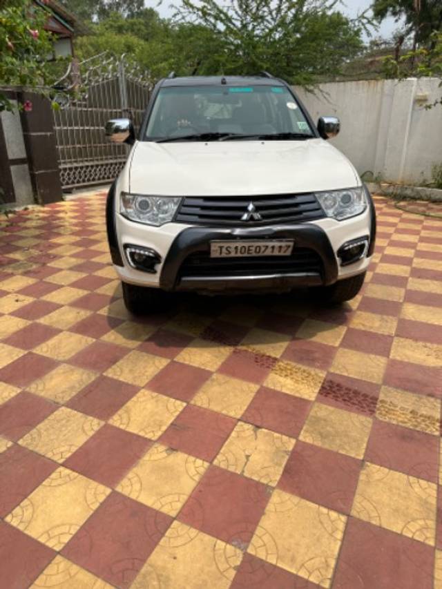 https://images10.gaadi.com/usedgaadi-sellcar/UsedCar/99b57741-9da7-4edd-8d78-e9f970b40f31/f7d90fd3-f970-4d5c-80b0-b552193af9f2.jpeg?imwidth=6400