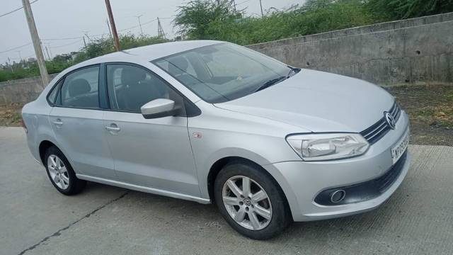 https://images10.gaadi.com/usedgaadi-sellcar/UsedCar/99cab50f-796a-45e3-afe3-5c6ab2e94dd8/39621147-33a9-4fa5-bc1a-76c0680cc8a7.jpg?imwidth=6400