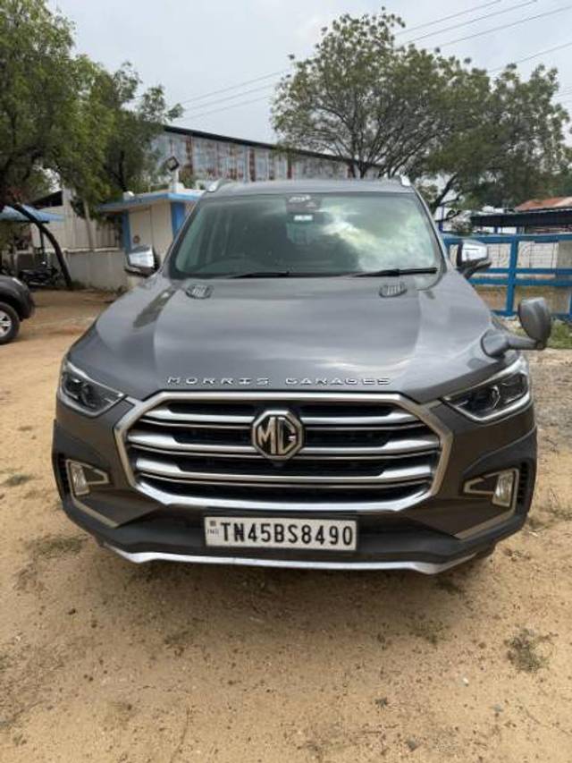 https://images10.gaadi.com/usedgaadi-sellcar/UsedCar/9a1ff02e-a0d1-48cb-9653-82363e54d556/34655806-d196-45b3-a6c9-edbcc65db732.jpeg?imwidth=6400