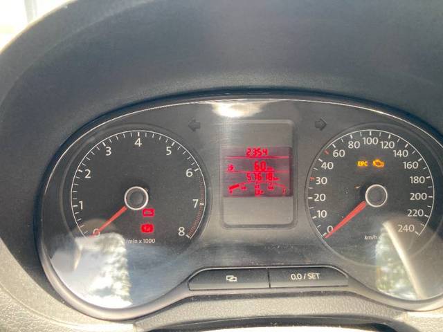 https://images10.gaadi.com/usedgaadi-sellcar/UsedCar/9a29d38e-7778-46a1-a4ac-a12bb23bd631/78dfbf69-ed9f-4c29-9772-617ba03ee23e.JPG?imwidth=6401