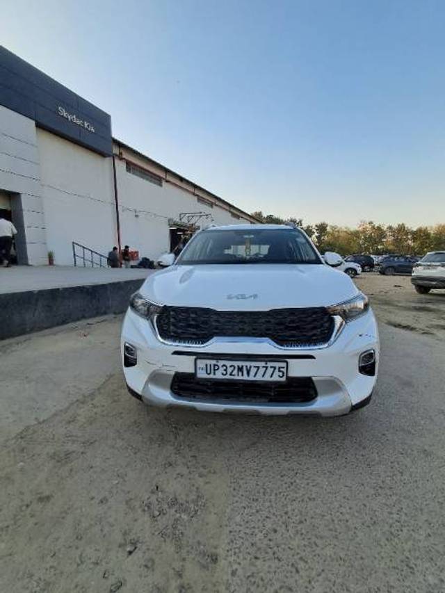 https://images10.gaadi.com/usedgaadi-sellcar/UsedCar/9a850117-3c48-4757-af61-bf1445bdc1bd/cfe38196-1117-44fc-a1fc-56fd22aae6f6.jpg?imwidth=6400