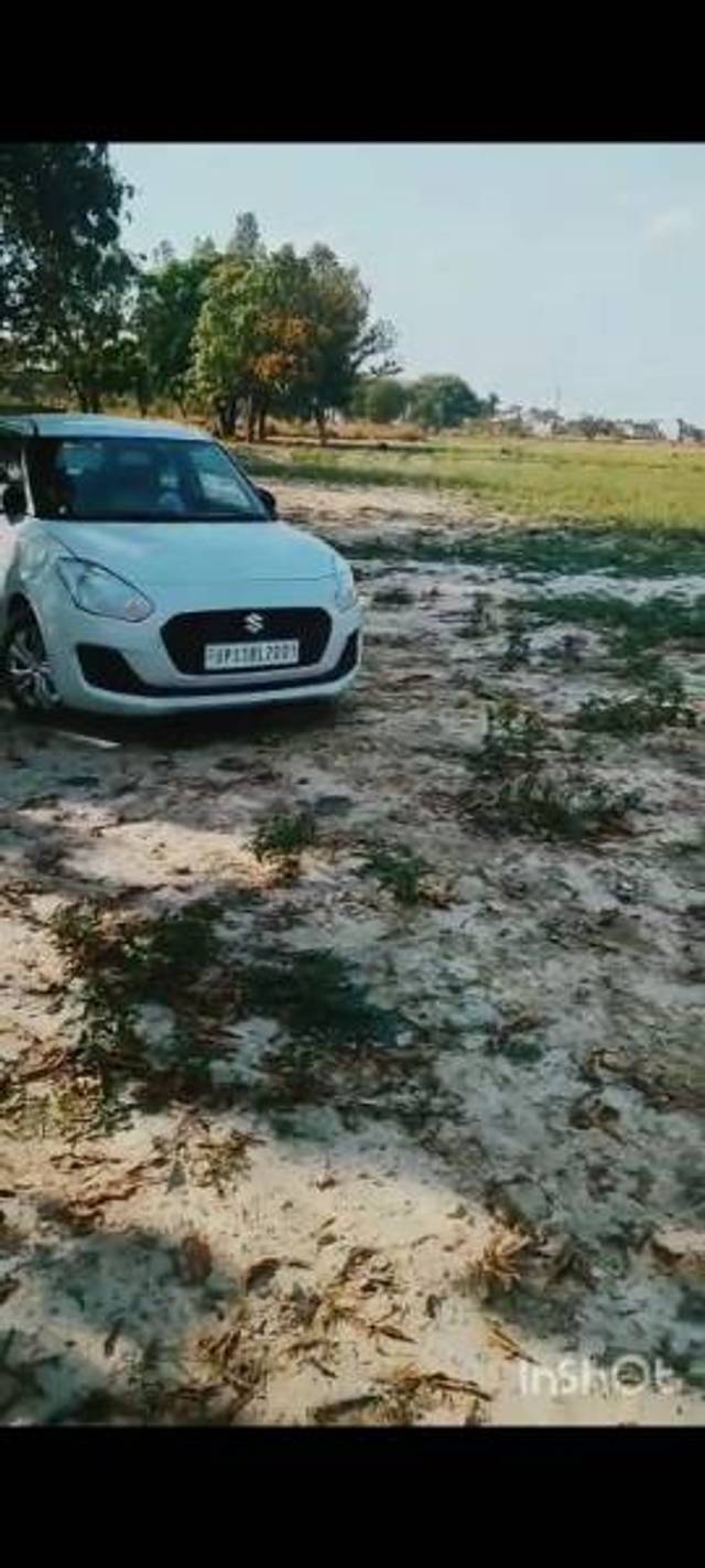 https://images10.gaadi.com/usedgaadi-sellcar/UsedCar/9ae73587-b07b-4ab7-85d0-cbeab14b942f/2c60dc33-1d59-4913-94ef-81eb34c38026.jpg?imwidth=6402