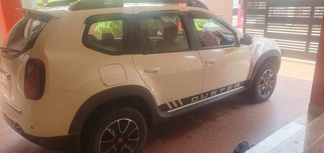 https://images10.gaadi.com/usedgaadi-sellcar/UsedCar/9af299d7-f60b-4f26-9af3-21993c440b22/e0d28fbe-adf3-4328-9e31-97cc680ff58d.jpg?imwidth=6401